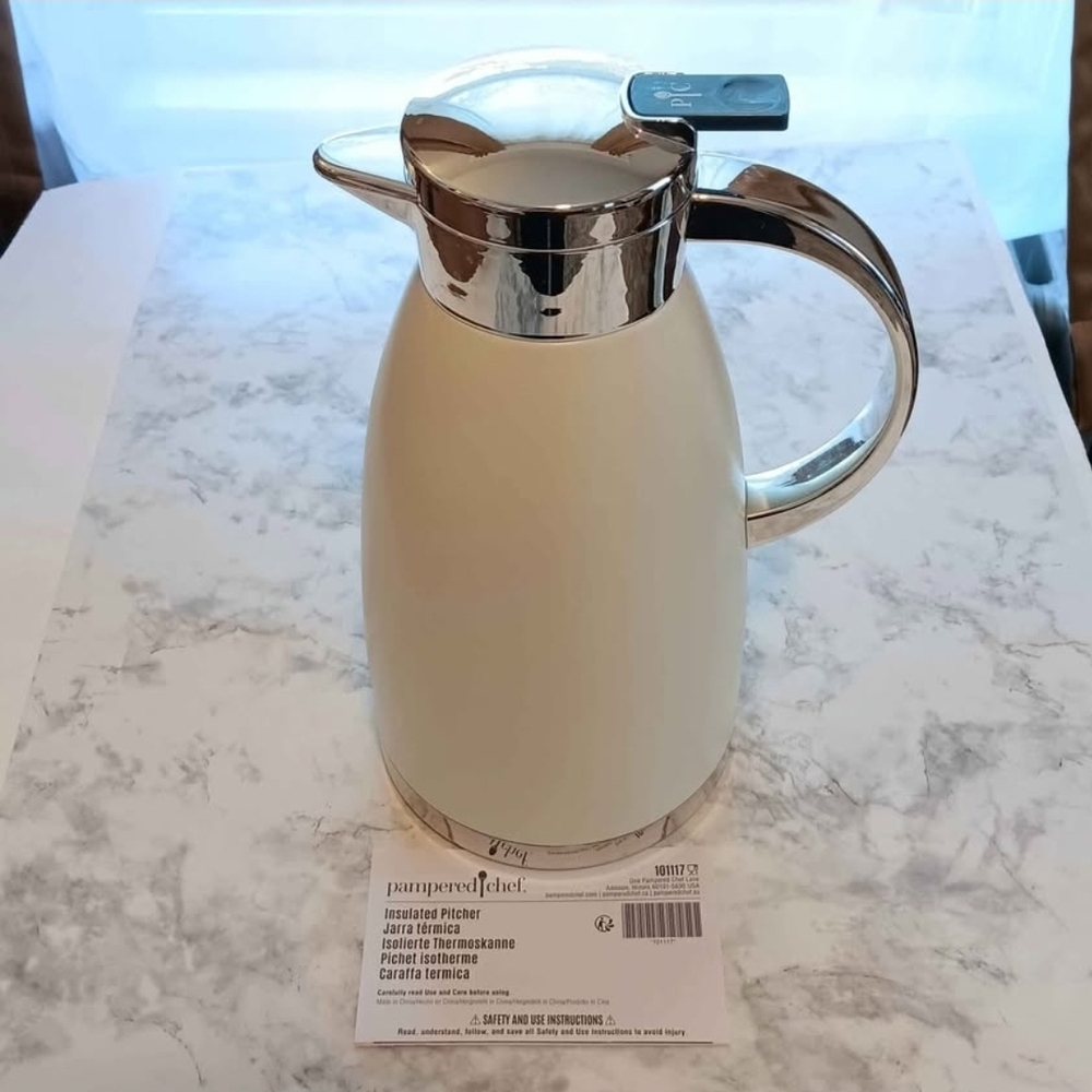 Pampered Chef Insulated Pitcher - Excellent Used Condition!